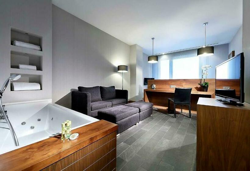 סוויטת ג'וניור, Eurostars Madrid Congress