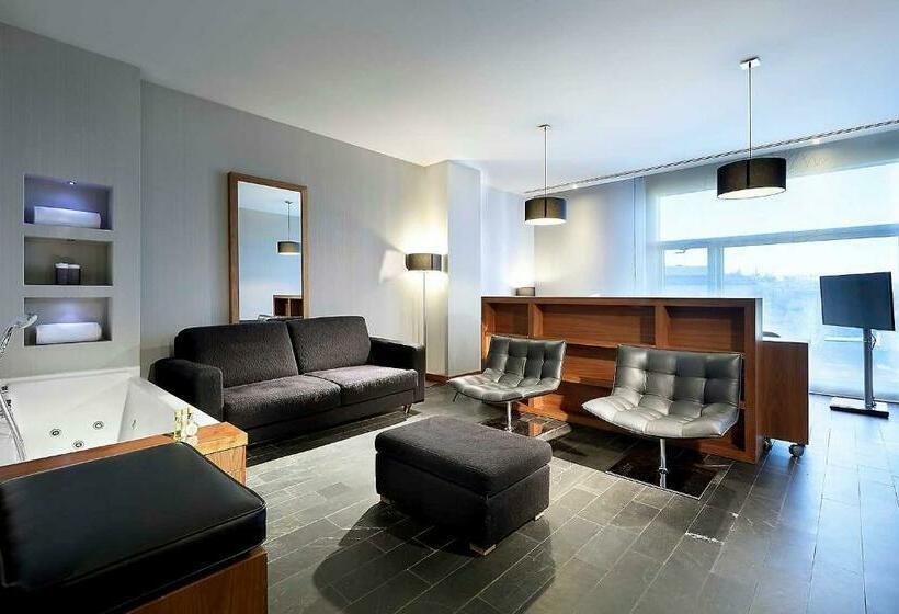 סוויטת ג'וניור, Eurostars Madrid Congress