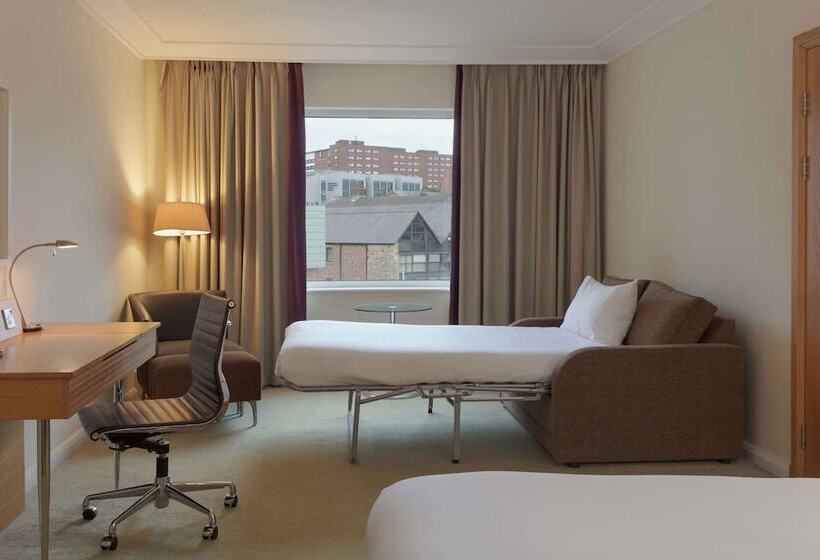 家庭间, Hilton Newcastle Gateshead