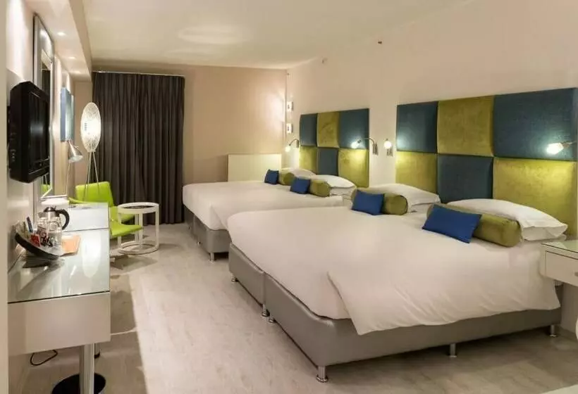 デラックスファミリールーム, Peermont Metcourt Suites At Emperors Palace