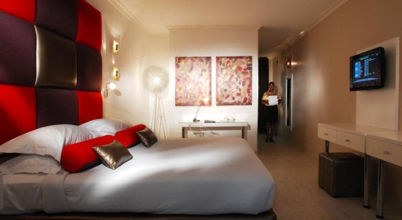 חדר משפחתי דלוקס, Peermont Metcourt Suites