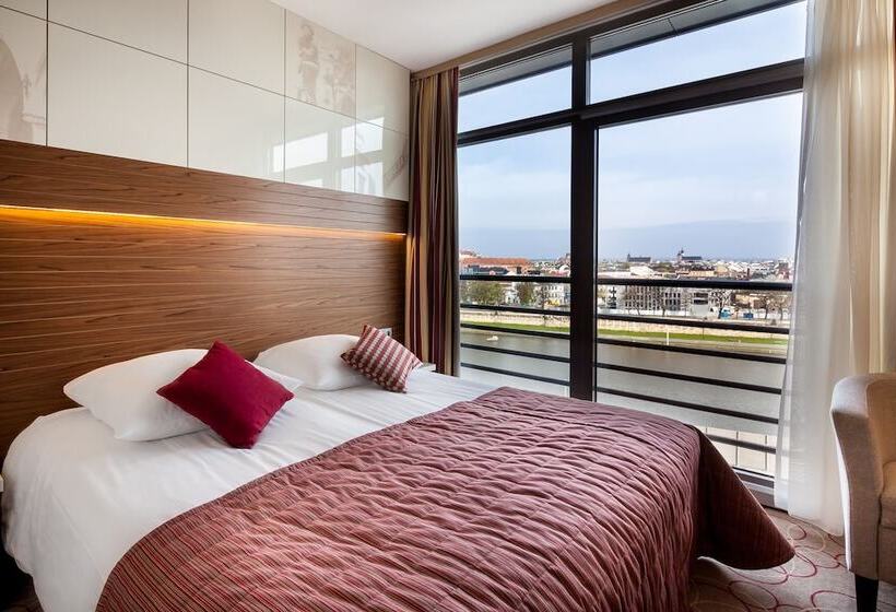 غرفة قياسية مطلّة علي النهر, Qubus Hotel Kraków