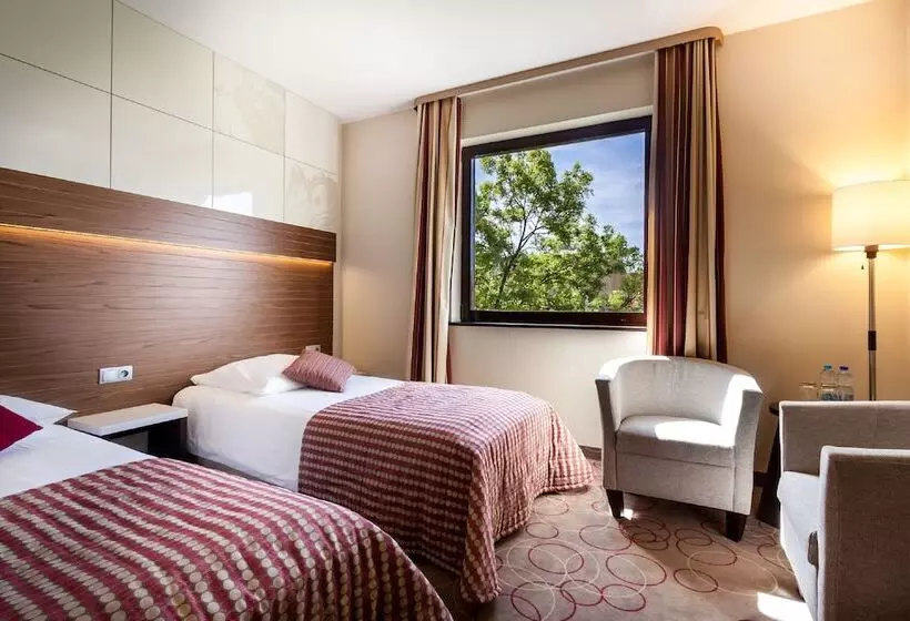اتاق استاندارد, Qubus Hotel Kraków