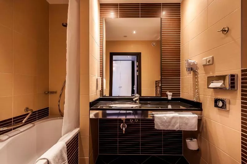 اتاق استاندارد, Qubus Hotel Kraków