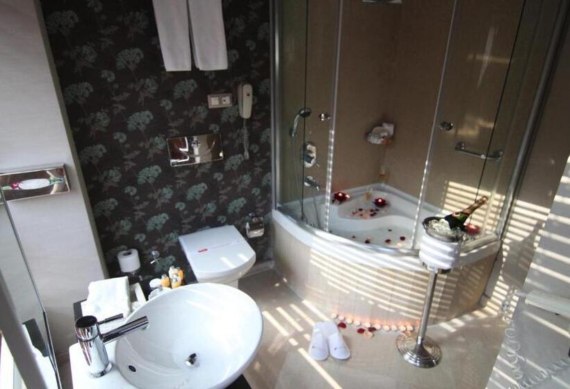 Quarto deluxe, Ramada By Wyndham Ankara