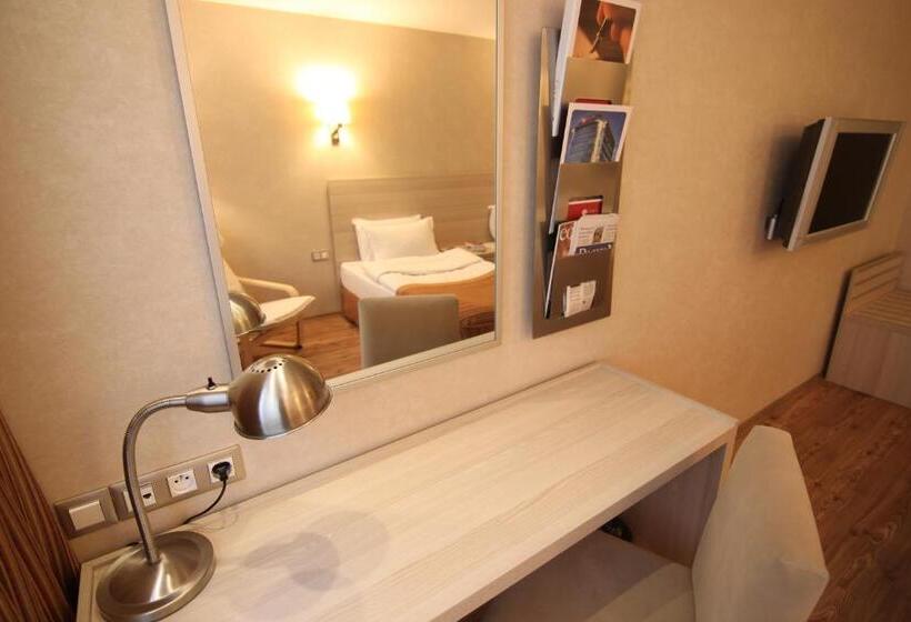 Quarto standard, Ramada By Wyndham Ankara