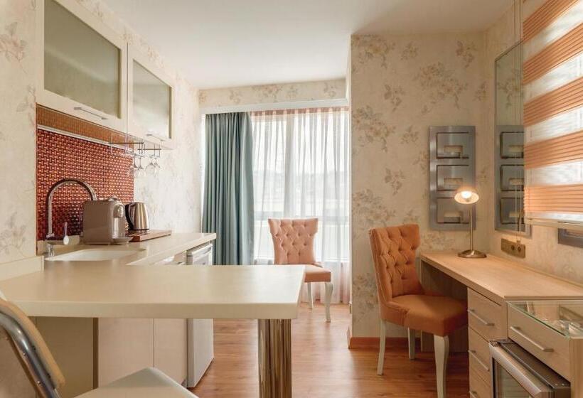 Suite, Ramada By Wyndham Ankara