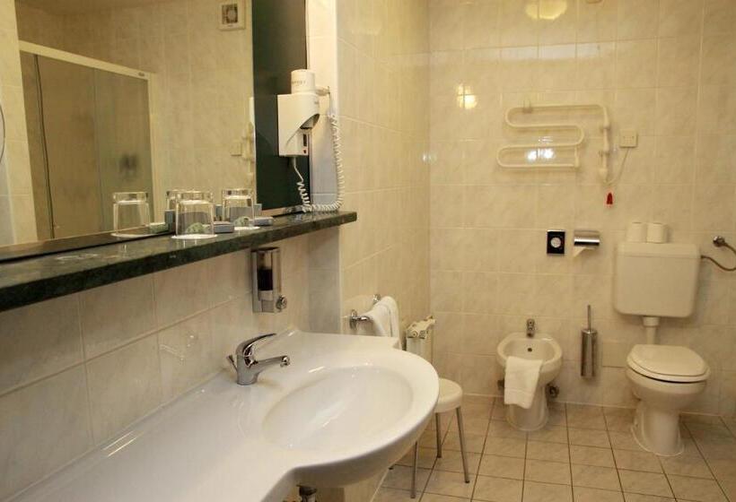 سوییت, Svoboda  Terme Krka