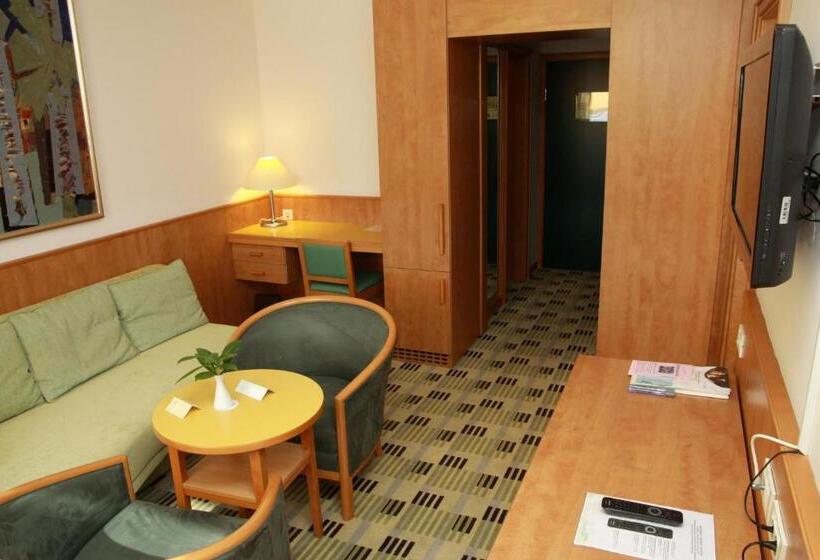 سوییت, Svoboda  Terme Krka