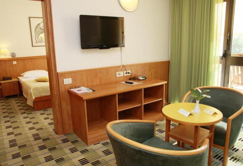 سوییت, Svoboda  Terme Krka