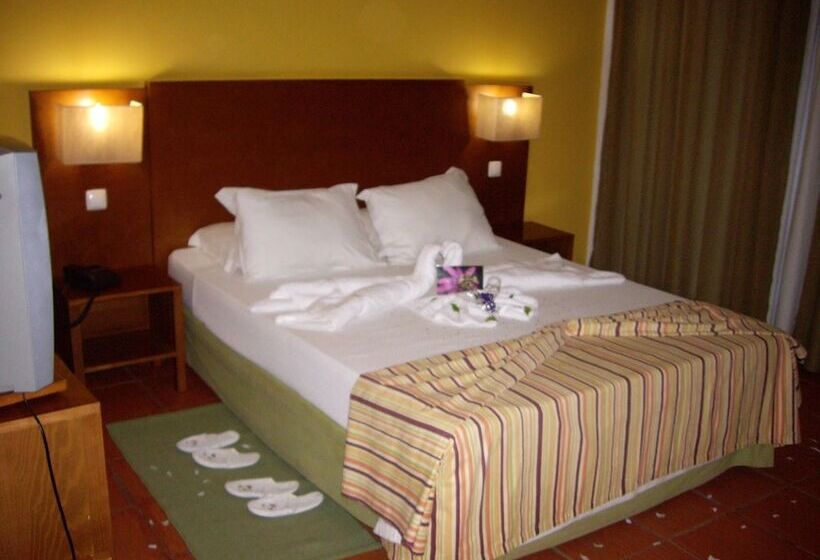 اتاق اکونومی, Xaguate