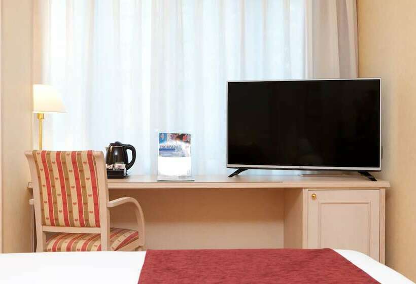 اتاق استاندارد, Luze Castellana