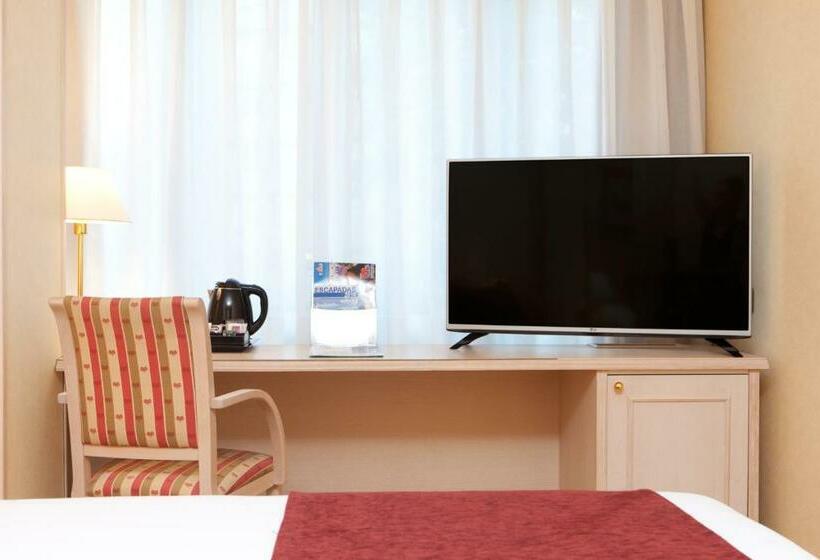 اتاق استاندارد با تخت بزرگ, Luze Castellana