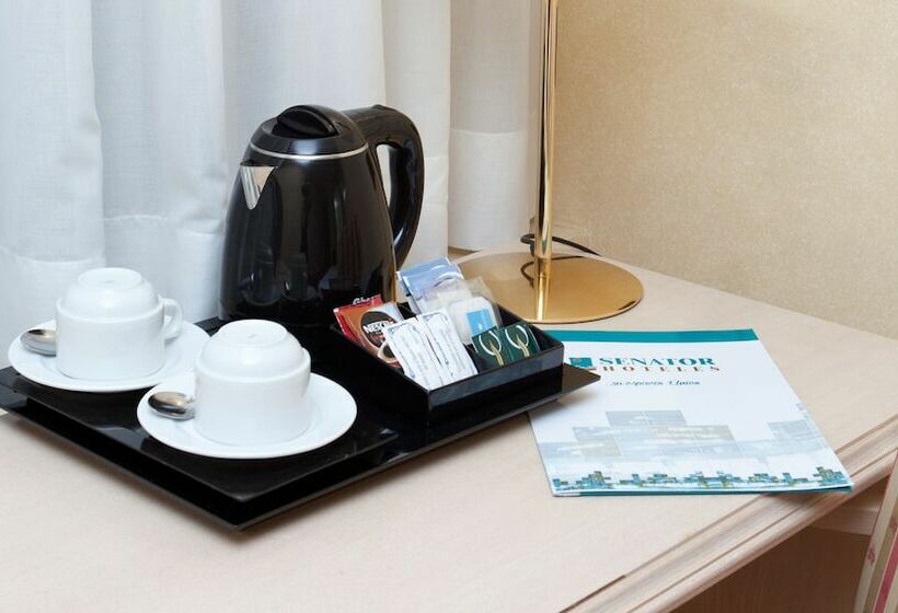 اتاق استاندارد سه نفره, Luze Castellana