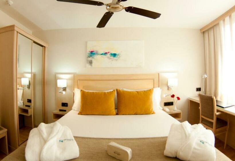 اتاق اجرایی, Luze Castellana