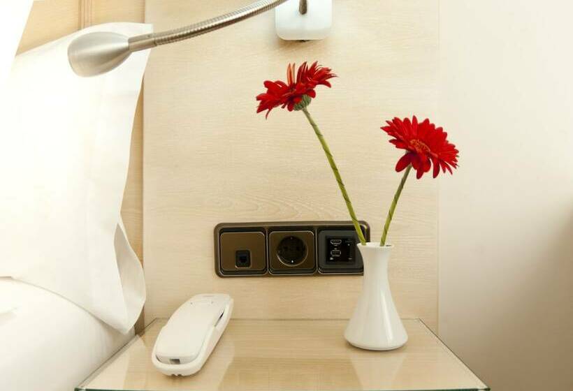 اتاق اجرایی, Luze Castellana