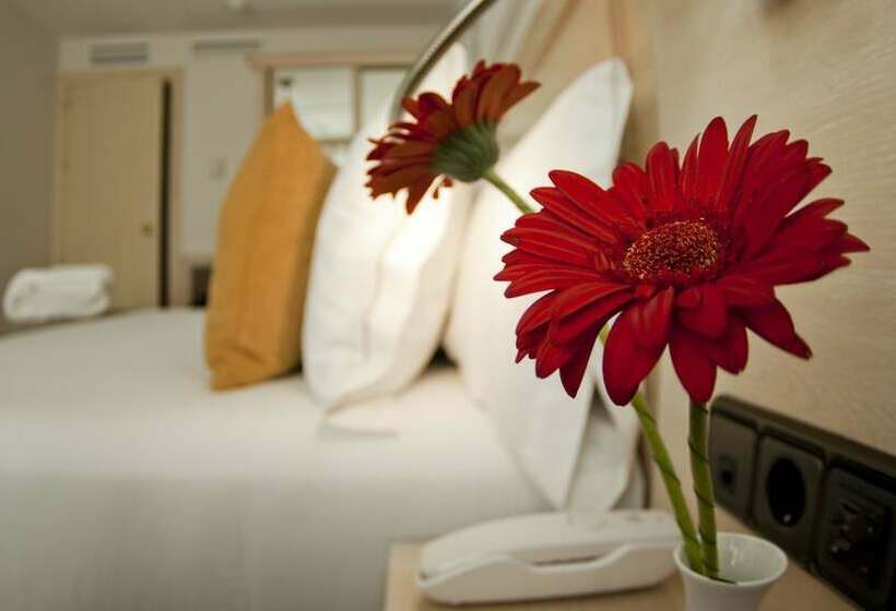 اتاق اجرایی, Luze Castellana