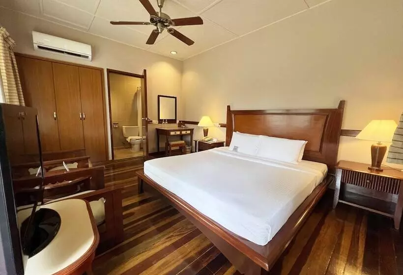 اتاق استاندارد با تراس, Berjaya Tioman Resort