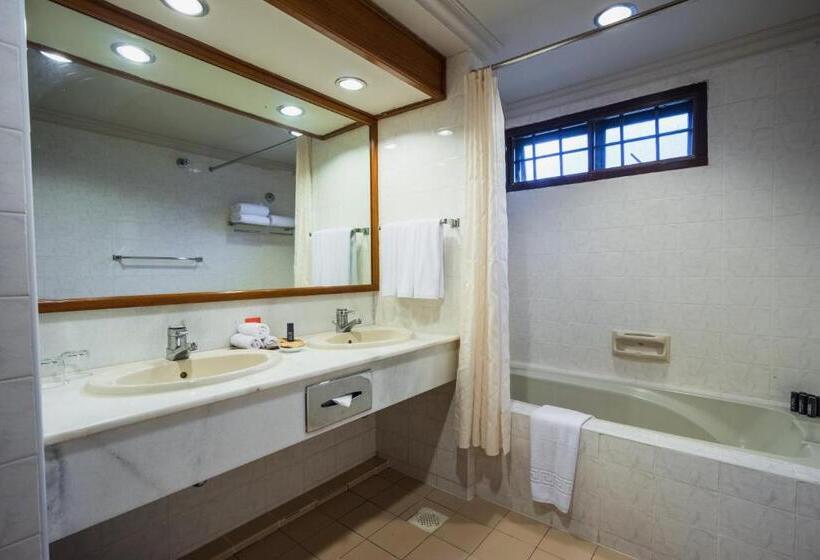 キングサイズベッドのスイートルーム, Berjaya Tioman Resort