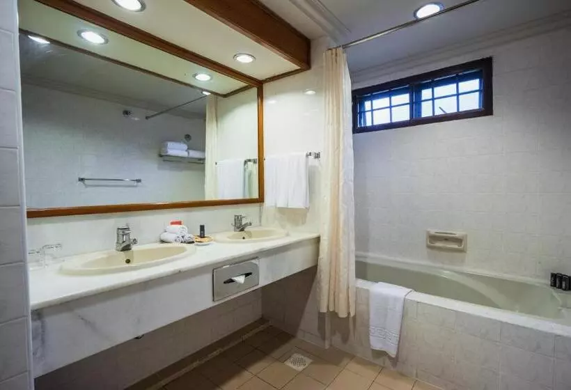 سوئیت با تخت بزرگ, Berjaya Tioman Resort