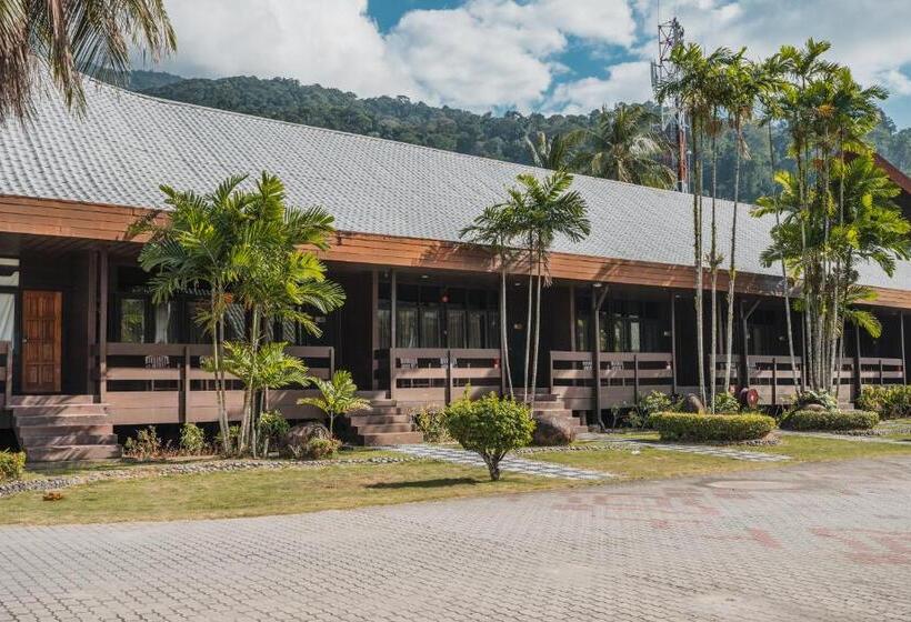 Люкс с Балконом, Berjaya Tioman Resort