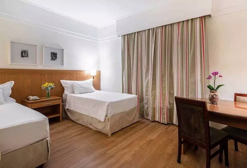 Quarto Deluxe, Cassino Tower Campinas Cambui