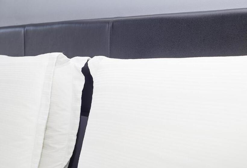 اتاق لوکس, Center Hotels Arnarhvoll