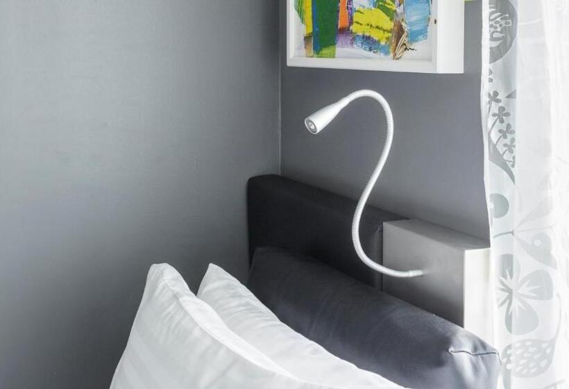 اتاق لوکس یک تخته, Center Hotels Arnarhvoll