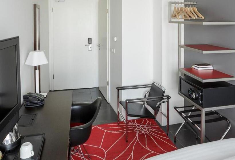 اتاق لوکس یک تخته, Center Hotels Arnarhvoll