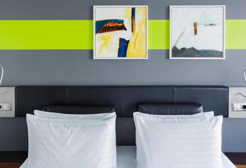 اتاق استاندارد با چشمانداز دریا, Center Hotels Arnarhvoll