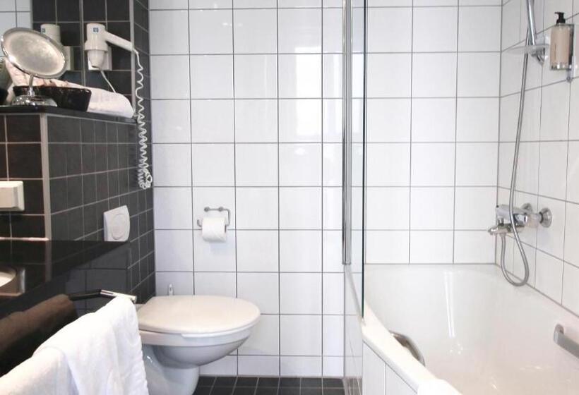 اتاق لوکس با چشمانداز دریا, Center Hotels Arnarhvoll