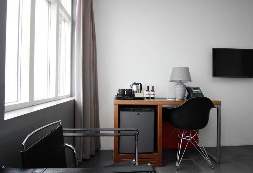 اتاق لوکس با چشمانداز دریا, Center Hotels Arnarhvoll