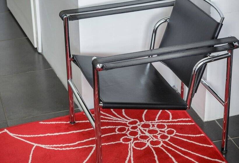 اتاق لوکس یک تخته, Center Hotels Arnarhvoll