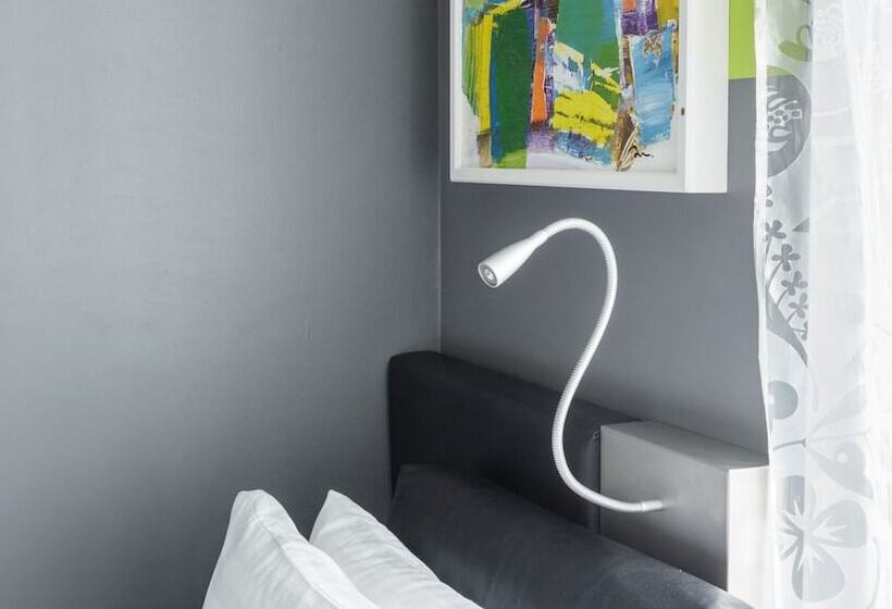 اتاق لوکس یک تخته, Center Hotels Arnarhvoll