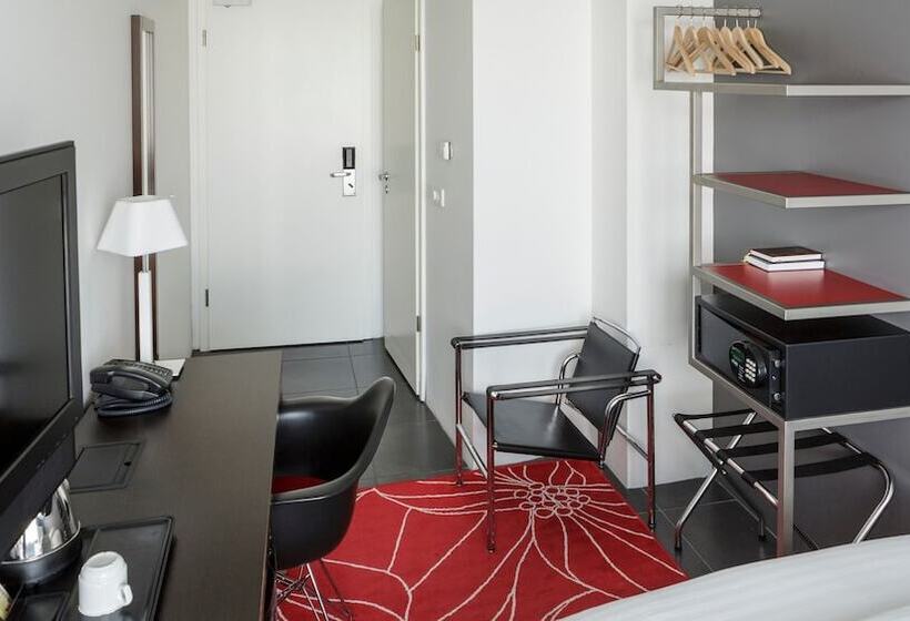 اتاق لوکس یک تخته, Center Hotels Arnarhvoll