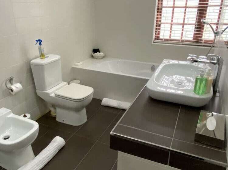 غرفة ديلوكس, Cotswold House