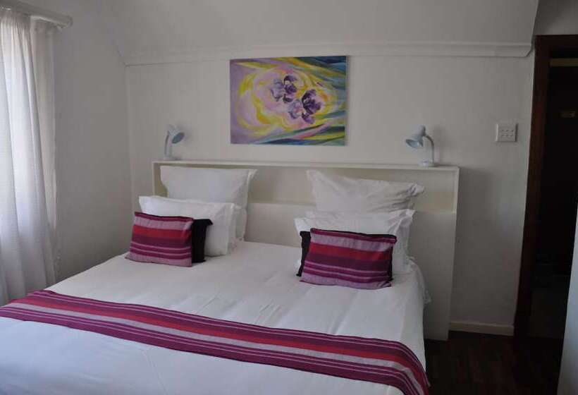 غرفة قياسية, Cotswold House