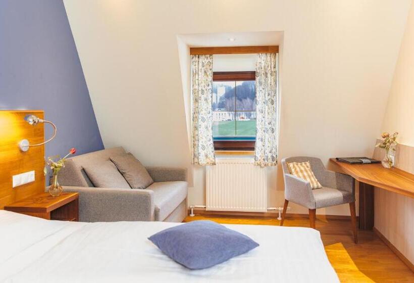 اتاق راحتی, Kaiserhof