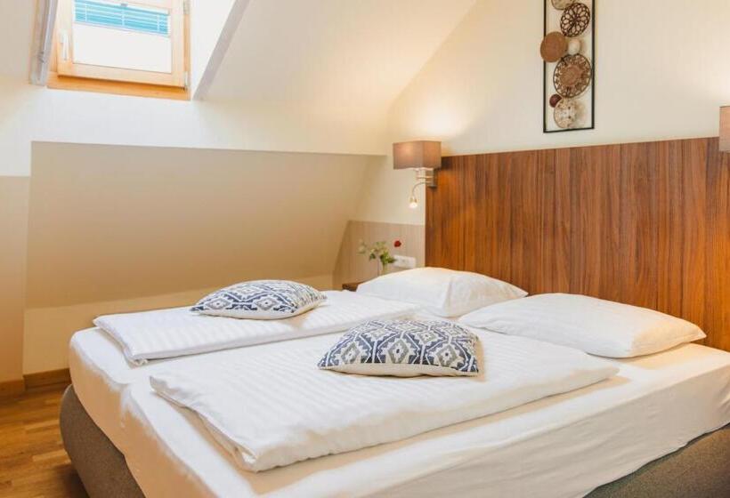 اتاق راحتی, Kaiserhof