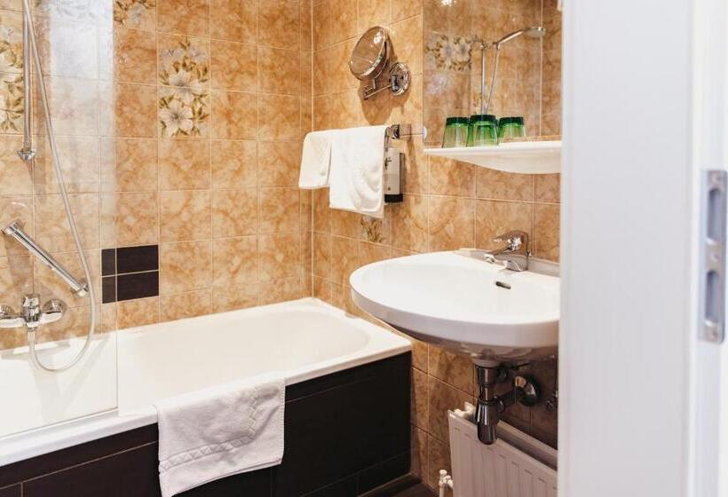 اتاق راحتی, Kaiserhof