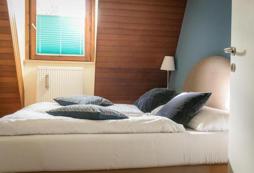 آپارتمان 2 خوابه, Kaiserhof