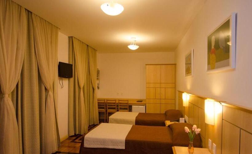 Quarto Estandar, Monte Alegre