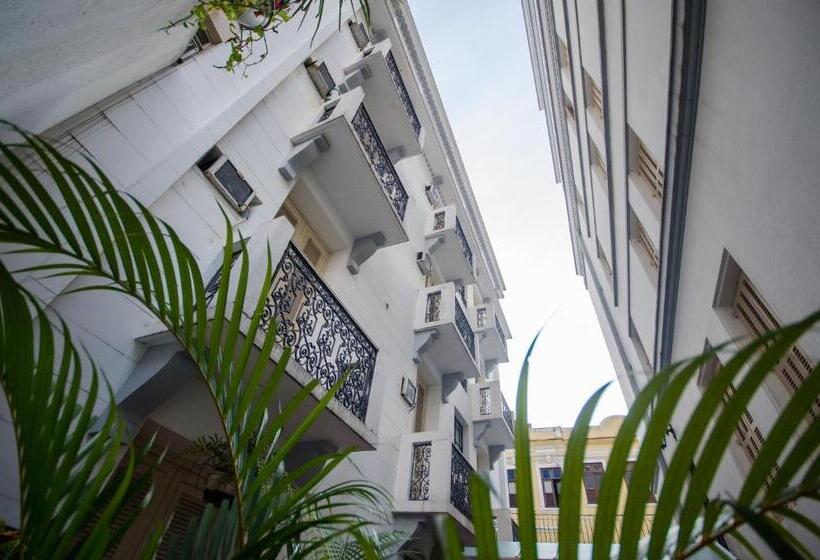 اتاق استاندارد سه نفره, Monte Alegre