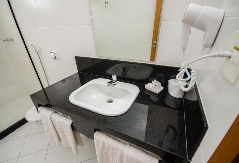 اتاق استاندارد سه نفره, Monte Alegre