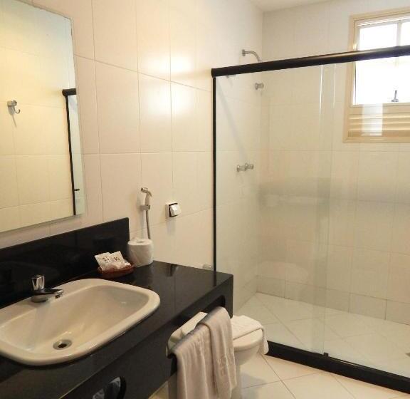 اتاق استاندارد سه نفره, Monte Alegre