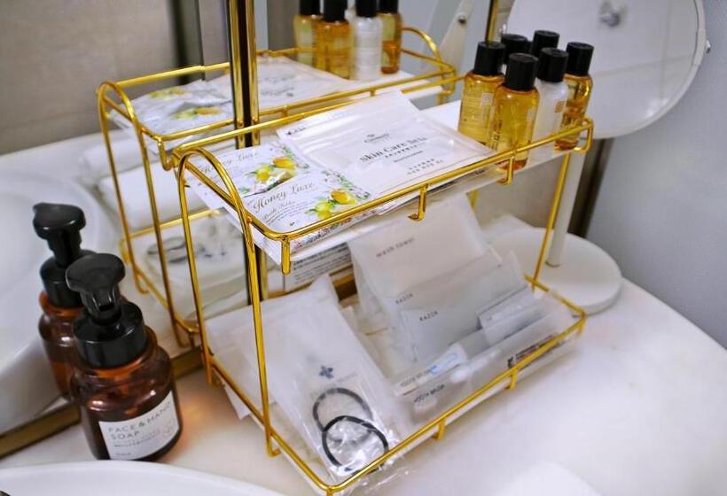 جناح, Premier Hotel Nakajima Park Sapporo