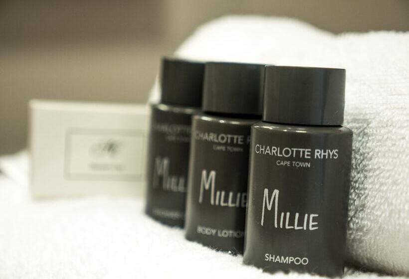 豪华海景房, The Kelway