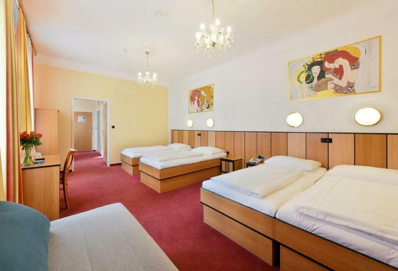 4인용 스탠다드 룸, Garten  Und Kunsthotel Gabriel City