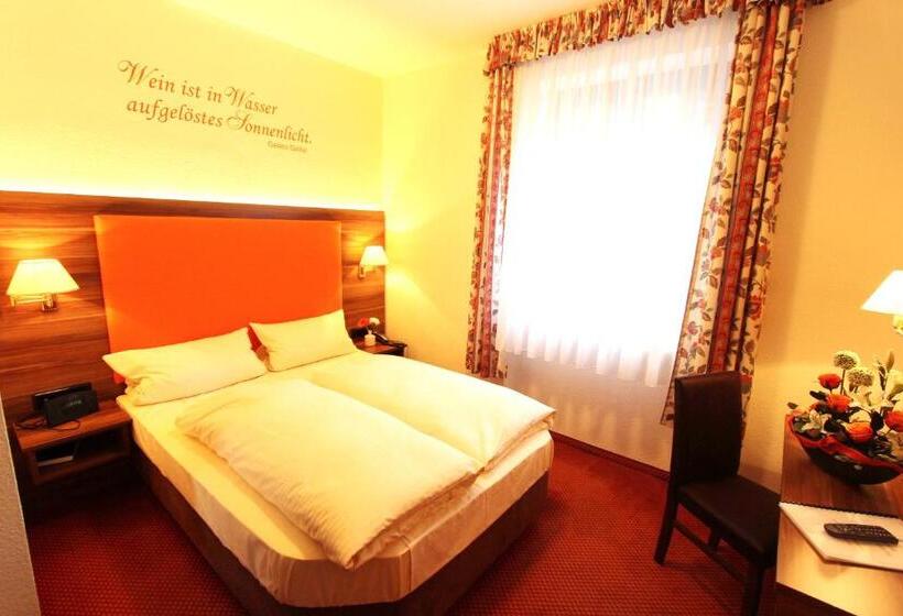 Номер Стандарт, Altdeutsche Weinstube  Superior