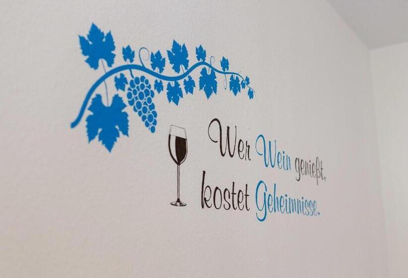 Номер Стандарт, Altdeutsche Weinstube  Superior